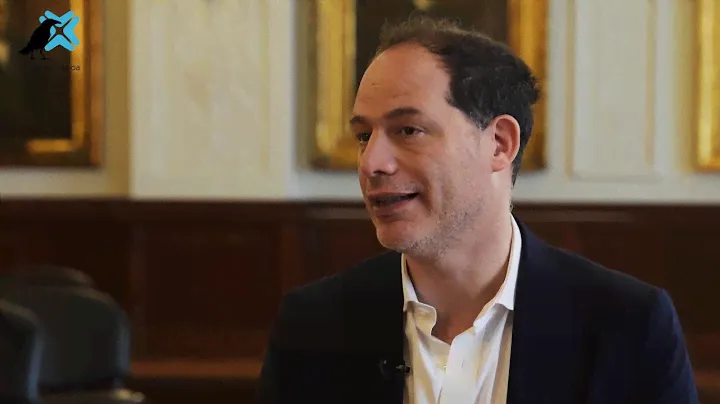 Interview with Simon Kuper: Football and Politics in the Global Context