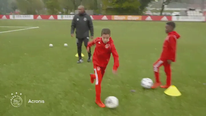 AFC Ajax u10 dribbling II