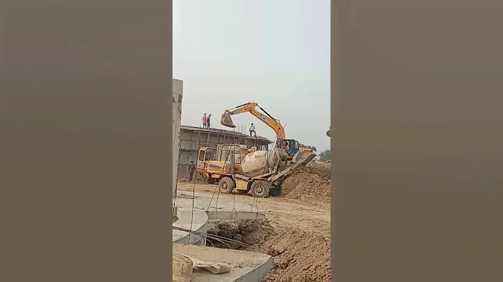 #Ajax #concrete #mixture #machine#civilengineering #hydraulic #construction