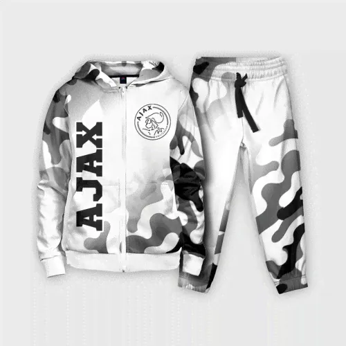 Спортивный костюм Ajax sport на светлом фоне вертикально-2